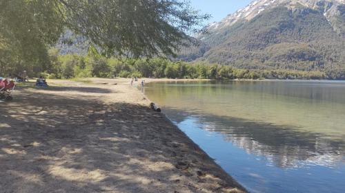 Lago Traful y su playa